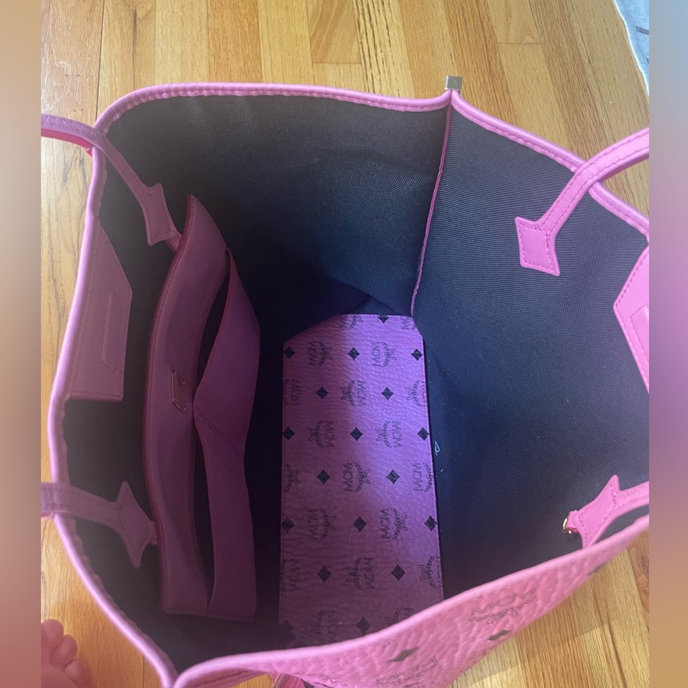 MCM tote bage - Picture 6 of 9